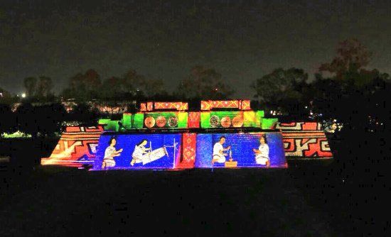 el Centro Cultural Teopanzolco